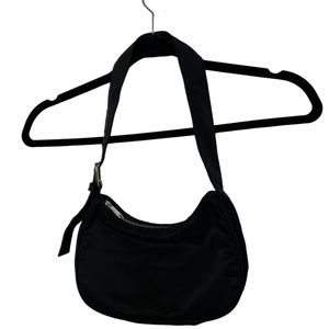 black crescent bag (wild fable)